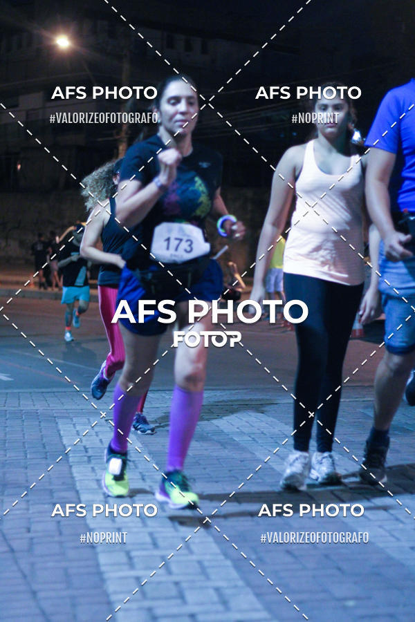 Buy your photos of the eventNeon Night Run 2019 - Belo Horizonte on Fotop