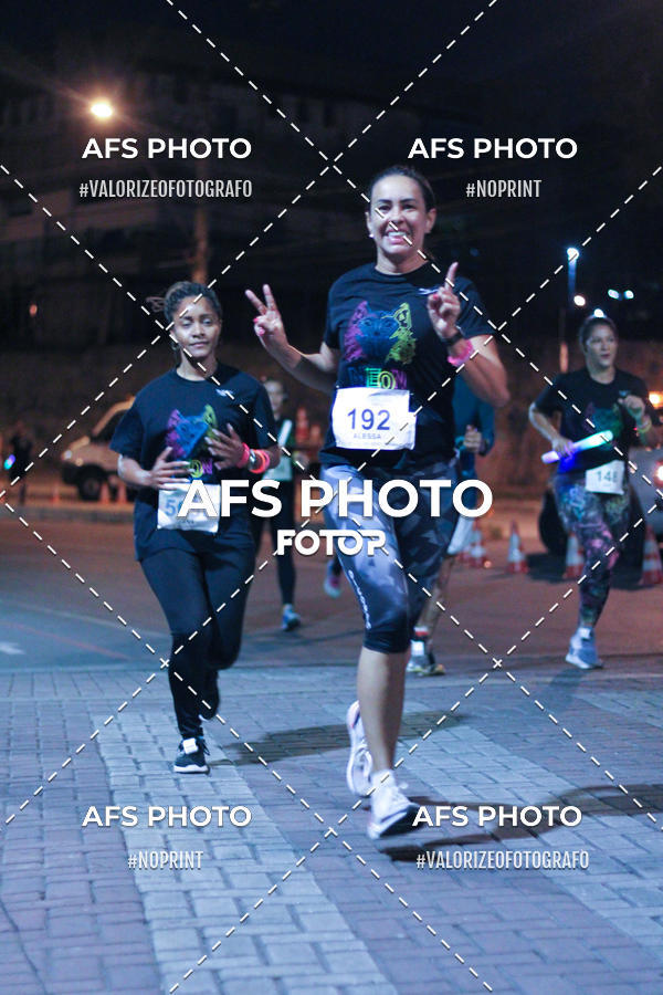 Buy your photos of the eventNeon Night Run 2019 - Belo Horizonte on Fotop