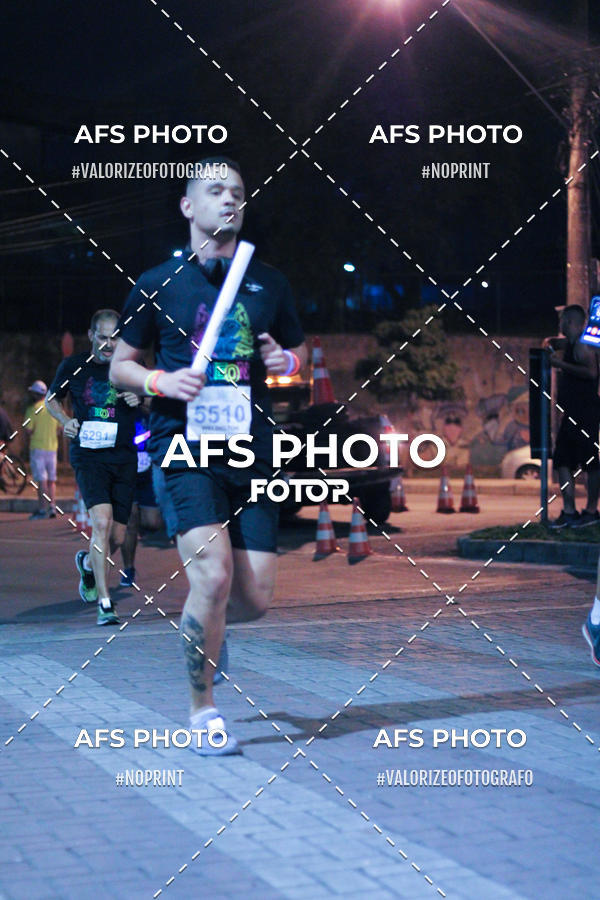 Buy your photos of the eventNeon Night Run 2019 - Belo Horizonte on Fotop