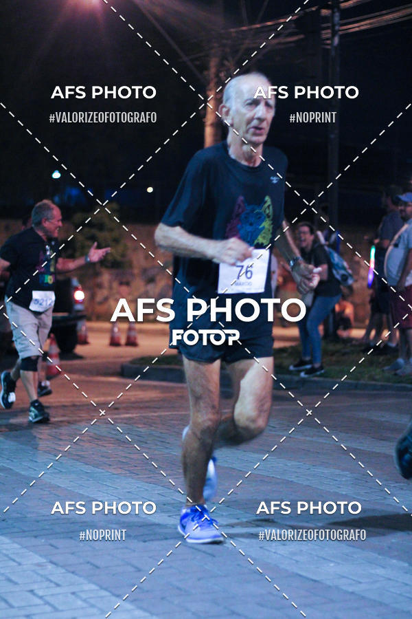 Buy your photos of the eventNeon Night Run 2019 - Belo Horizonte on Fotop