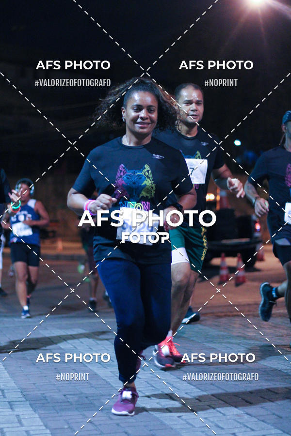 Buy your photos of the eventNeon Night Run 2019 - Belo Horizonte on Fotop