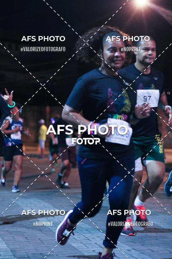 Buy your photos of the eventNeon Night Run 2019 - Belo Horizonte on Fotop