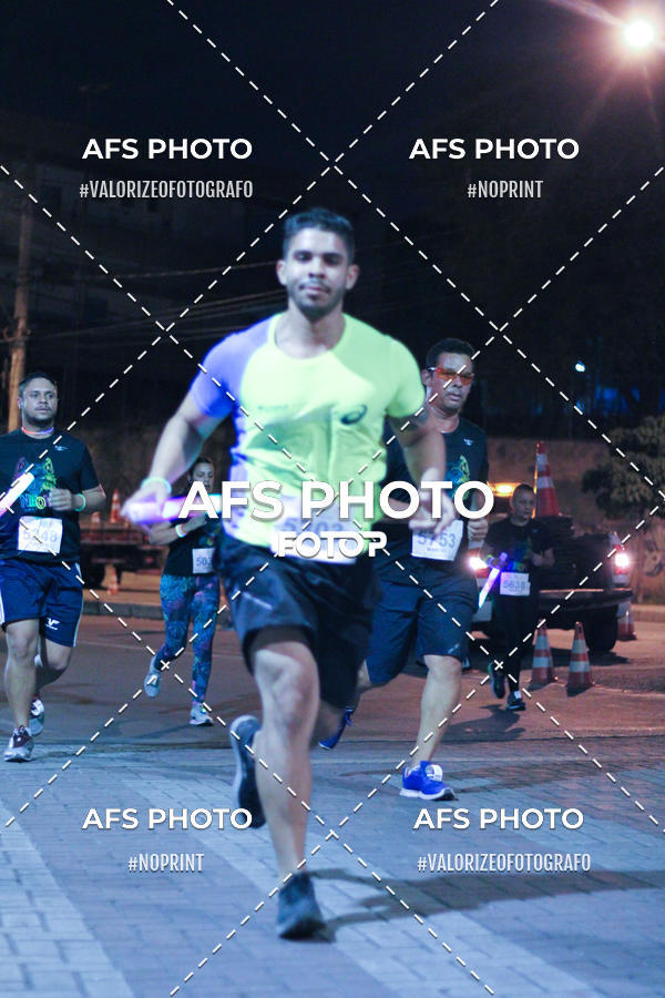 Compre as suas fotos do eventoNeon Night Run 2019 - Belo Horizonte no Fotop