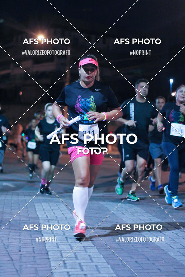 Compre as suas fotos do eventoNeon Night Run 2019 - Belo Horizonte no Fotop