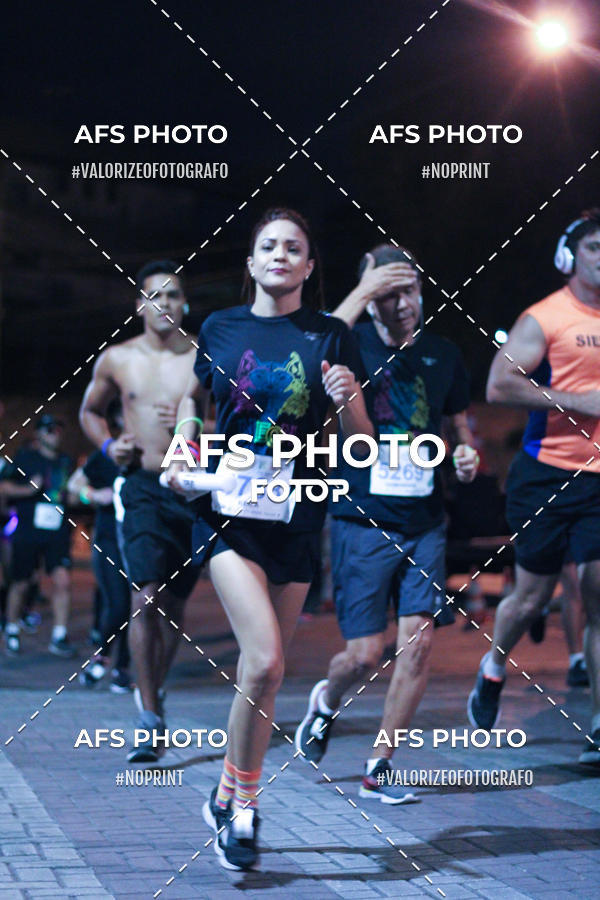 Compre as suas fotos do eventoNeon Night Run 2019 - Belo Horizonte no Fotop