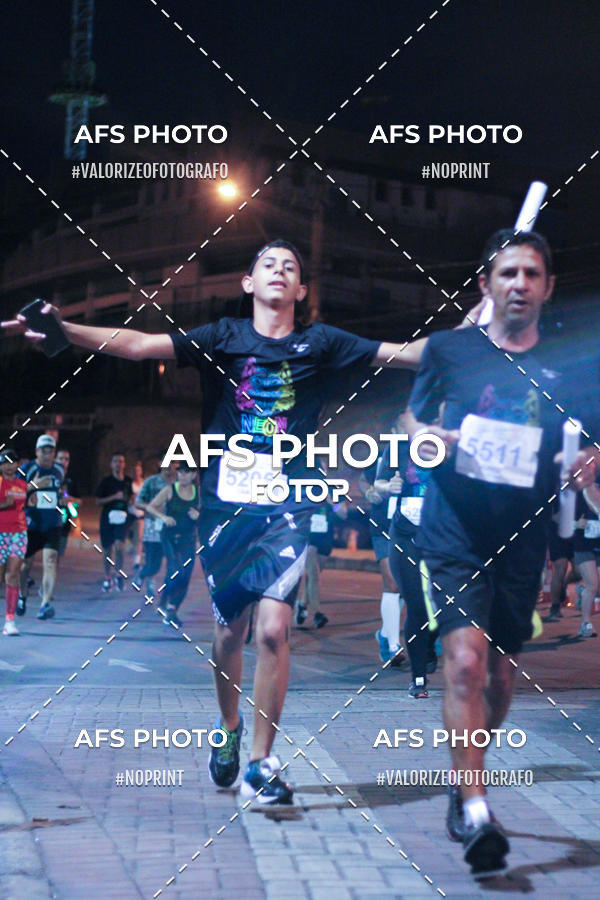 Compre as suas fotos do eventoNeon Night Run 2019 - Belo Horizonte no Fotop
