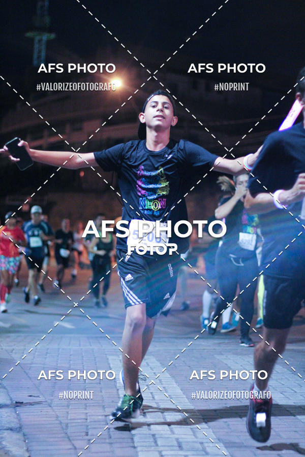 Compre as suas fotos do eventoNeon Night Run 2019 - Belo Horizonte no Fotop