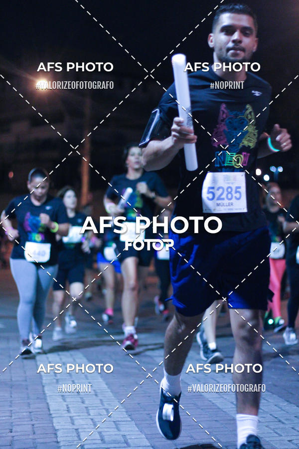 Compra tus fotos del eventoNeon Night Run 2019 - Belo Horizonte En Fotop