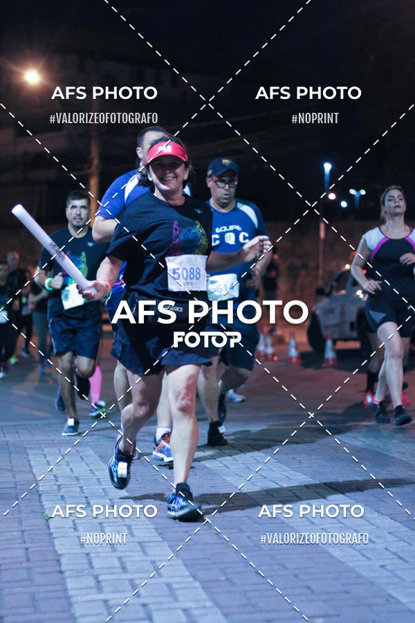 Compra tus fotos del eventoNeon Night Run 2019 - Belo Horizonte En Fotop