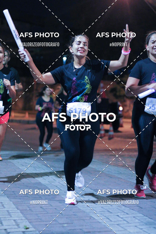 Compra tus fotos del eventoNeon Night Run 2019 - Belo Horizonte En Fotop