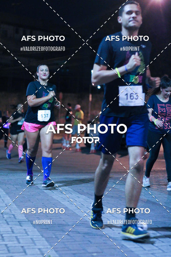 Compra tus fotos del eventoNeon Night Run 2019 - Belo Horizonte En Fotop