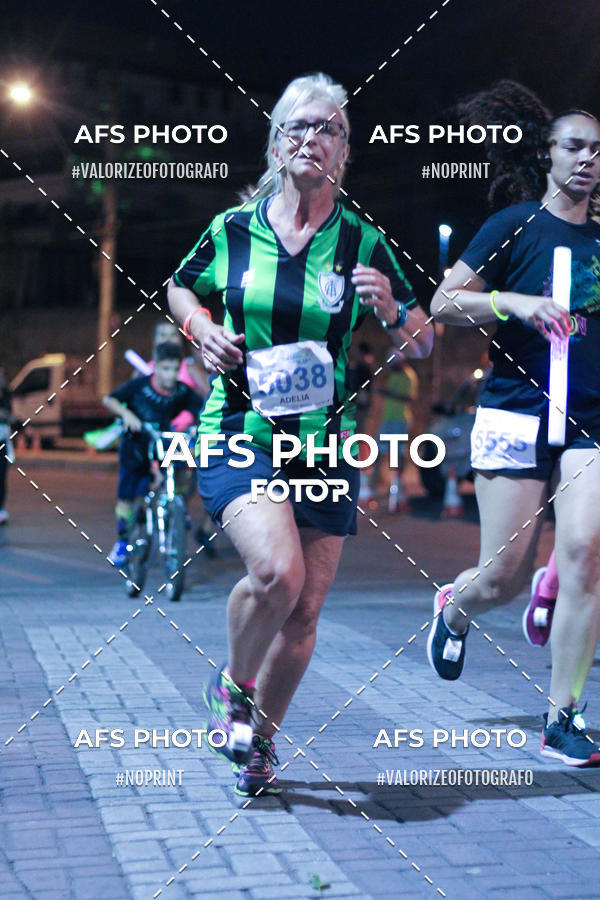 Compra tus fotos del eventoNeon Night Run 2019 - Belo Horizonte En Fotop