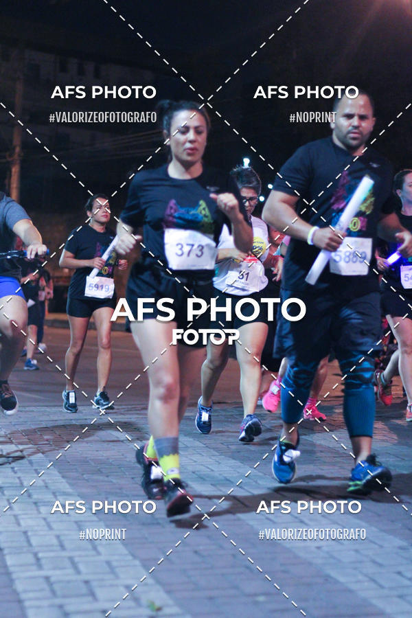 Compra tus fotos del eventoNeon Night Run 2019 - Belo Horizonte En Fotop