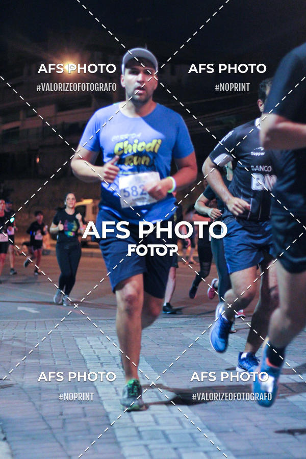 Compra tus fotos del eventoNeon Night Run 2019 - Belo Horizonte En Fotop