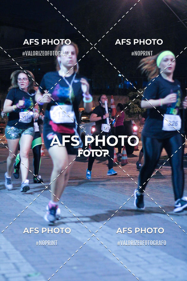 Compre as suas fotos do eventoNeon Night Run 2019 - Belo Horizonte no Fotop