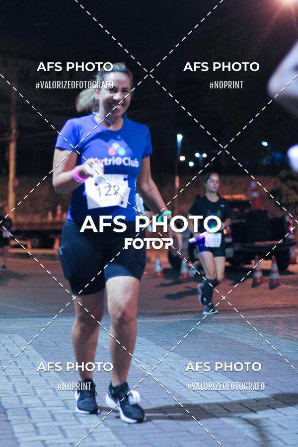 Compre as suas fotos do eventoNeon Night Run 2019 - Belo Horizonte no Fotop