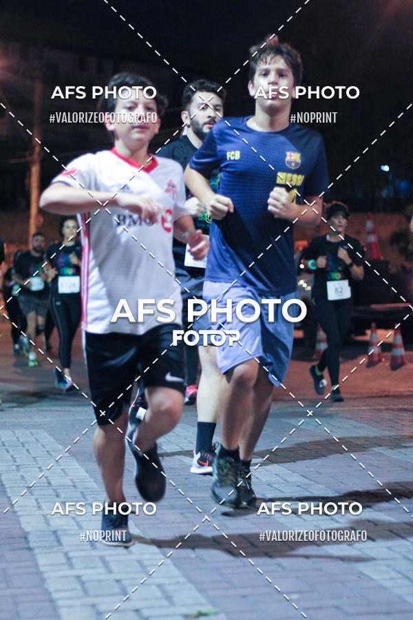 Compre as suas fotos do eventoNeon Night Run 2019 - Belo Horizonte no Fotop