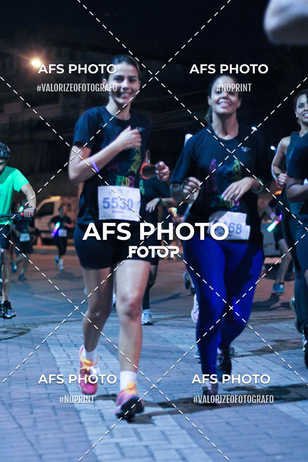 Compre as suas fotos do eventoNeon Night Run 2019 - Belo Horizonte no Fotop