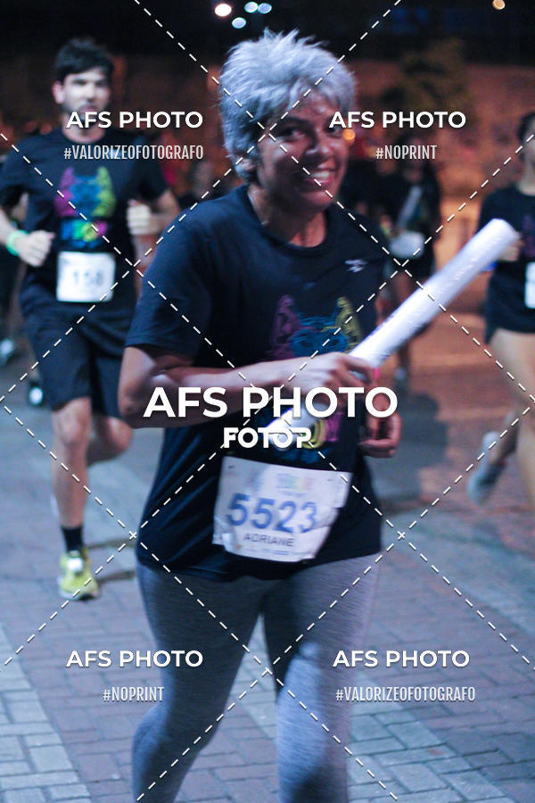 Compre as suas fotos do eventoNeon Night Run 2019 - Belo Horizonte no Fotop