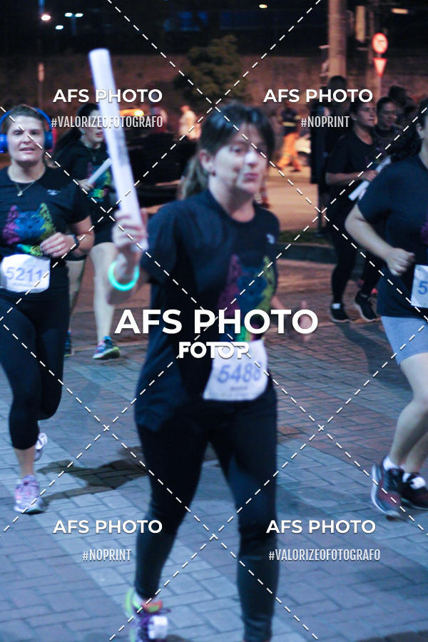 Acquista le foto dell'eventoNeon Night Run 2019 - Belo Horizonte in Fotop