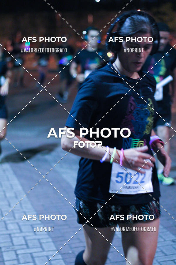 Acquista le foto dell'eventoNeon Night Run 2019 - Belo Horizonte in Fotop