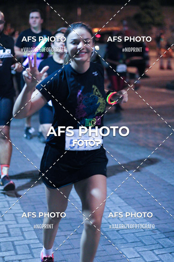 Acquista le foto dell'eventoNeon Night Run 2019 - Belo Horizonte in Fotop