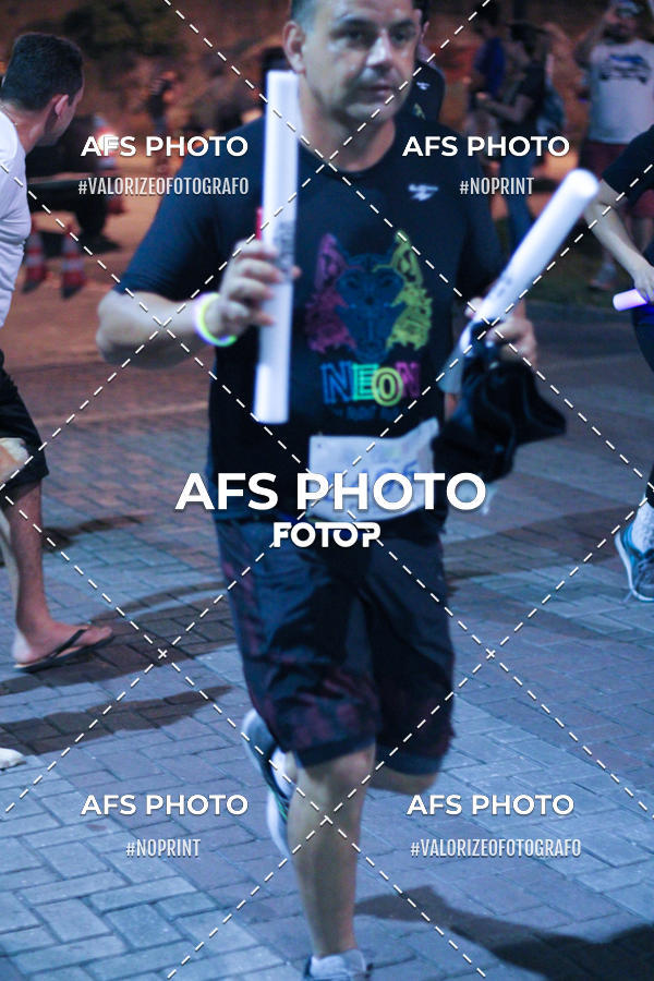 Acquista le foto dell'eventoNeon Night Run 2019 - Belo Horizonte in Fotop