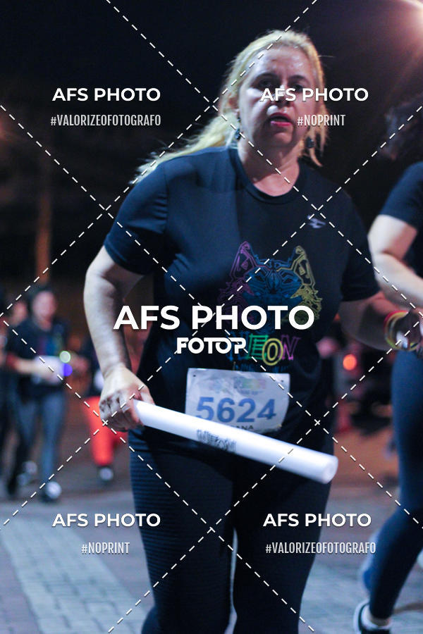Compra tus fotos del eventoNeon Night Run 2019 - Belo Horizonte En Fotop