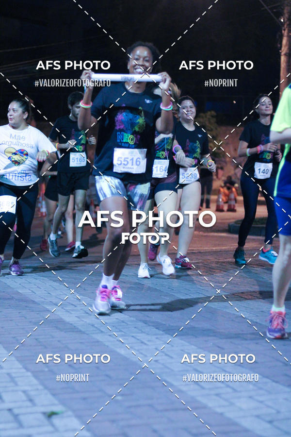 Compra tus fotos del eventoNeon Night Run 2019 - Belo Horizonte En Fotop