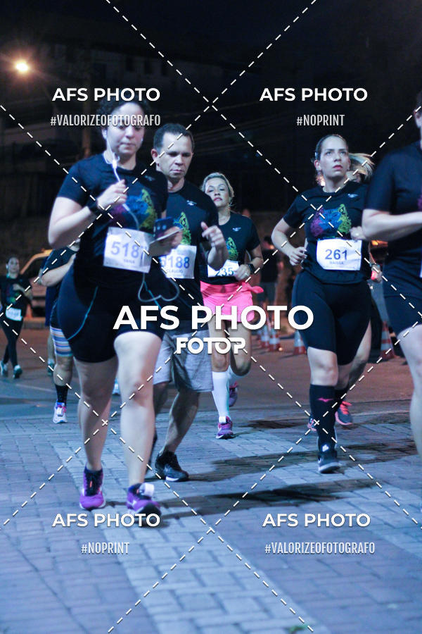 Compra tus fotos del eventoNeon Night Run 2019 - Belo Horizonte En Fotop