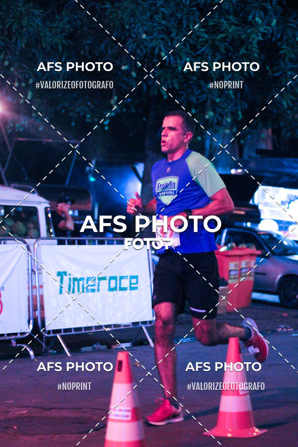 Compre suas fotos do eventoNeon Night Run 2019 - Belo Horizonte no Fotop