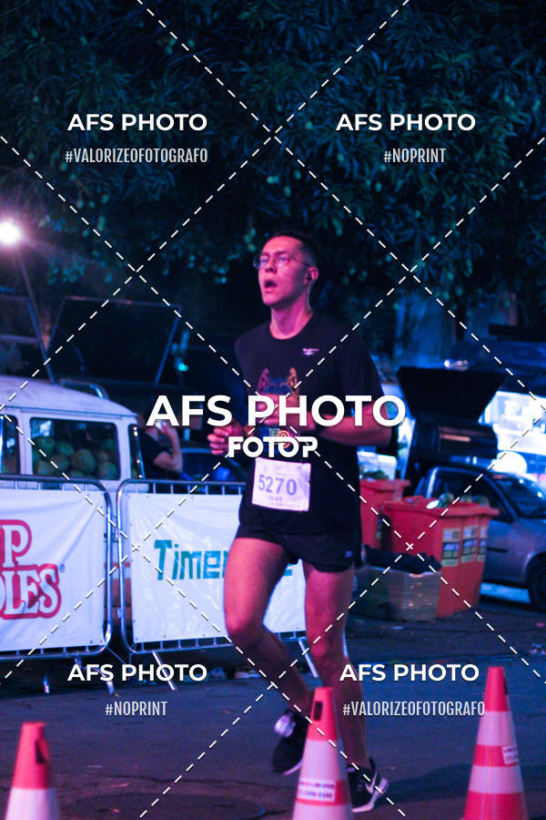 Compre suas fotos do eventoNeon Night Run 2019 - Belo Horizonte no Fotop