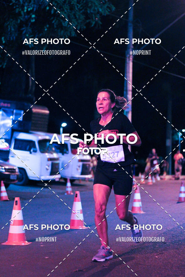 Compre suas fotos do eventoNeon Night Run 2019 - Belo Horizonte no Fotop
