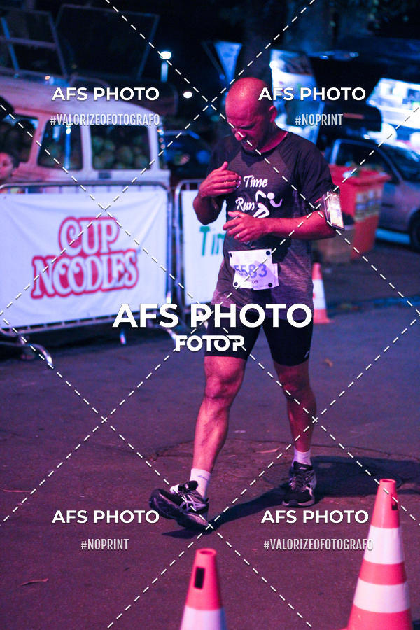 Compre suas fotos do eventoNeon Night Run 2019 - Belo Horizonte no Fotop