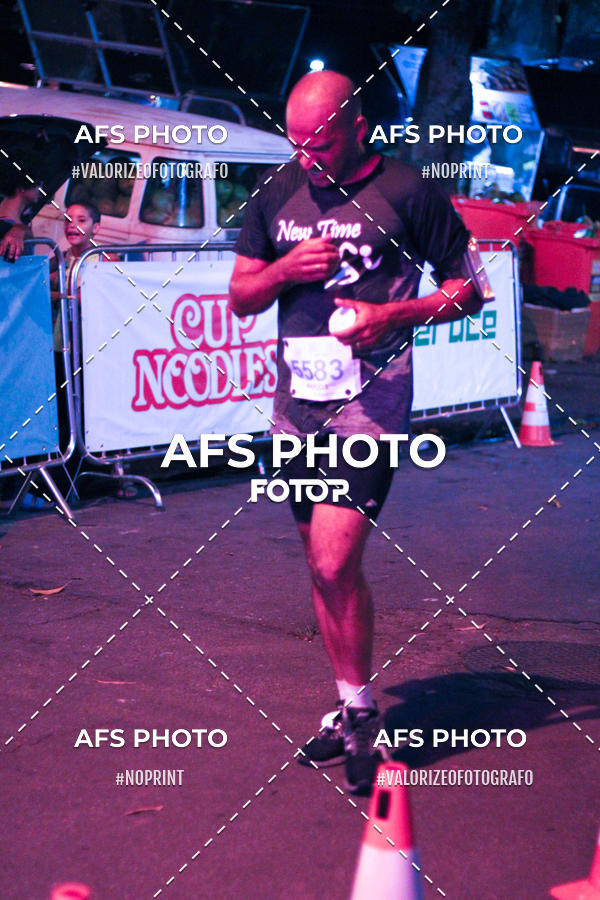 Compre suas fotos do eventoNeon Night Run 2019 - Belo Horizonte no Fotop