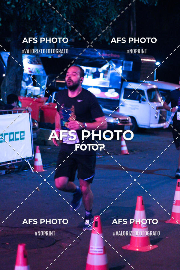 Compre suas fotos do eventoNeon Night Run 2019 - Belo Horizonte no Fotop