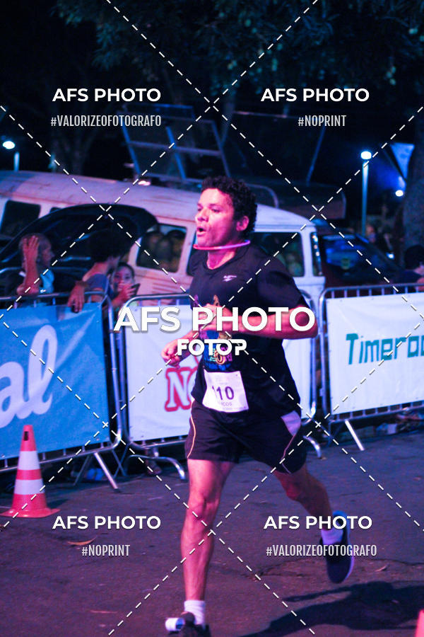 Compre suas fotos do eventoNeon Night Run 2019 - Belo Horizonte no Fotop