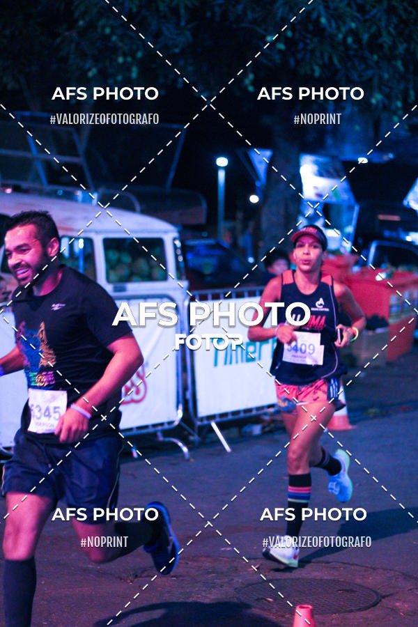 Compra tus fotos del eventoNeon Night Run 2019 - Belo Horizonte En Fotop