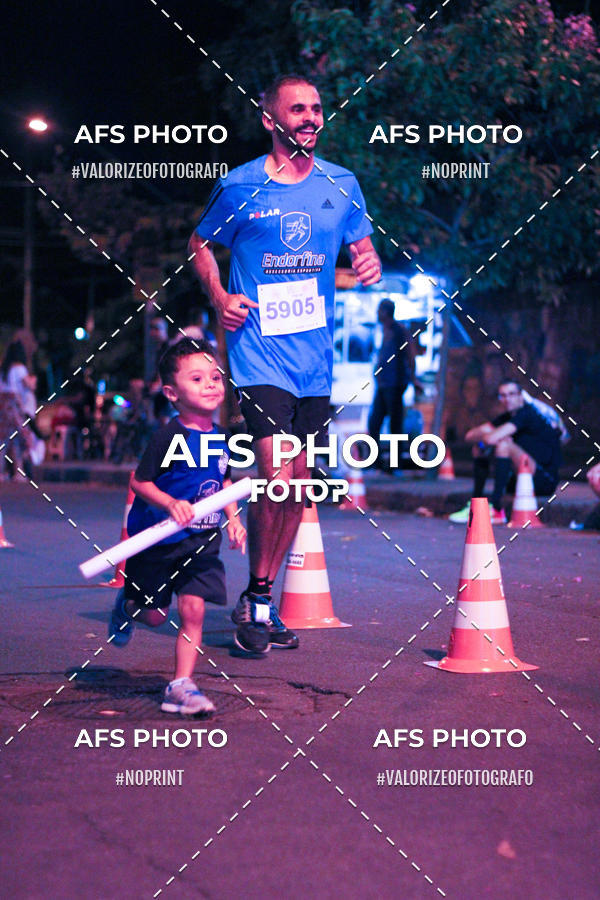 Compra tus fotos del eventoNeon Night Run 2019 - Belo Horizonte En Fotop