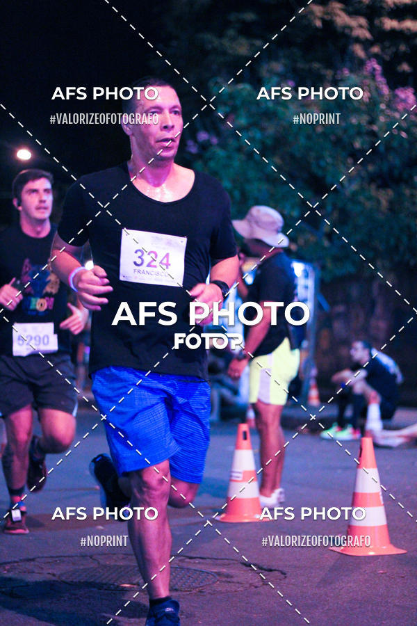 Compra tus fotos del eventoNeon Night Run 2019 - Belo Horizonte En Fotop