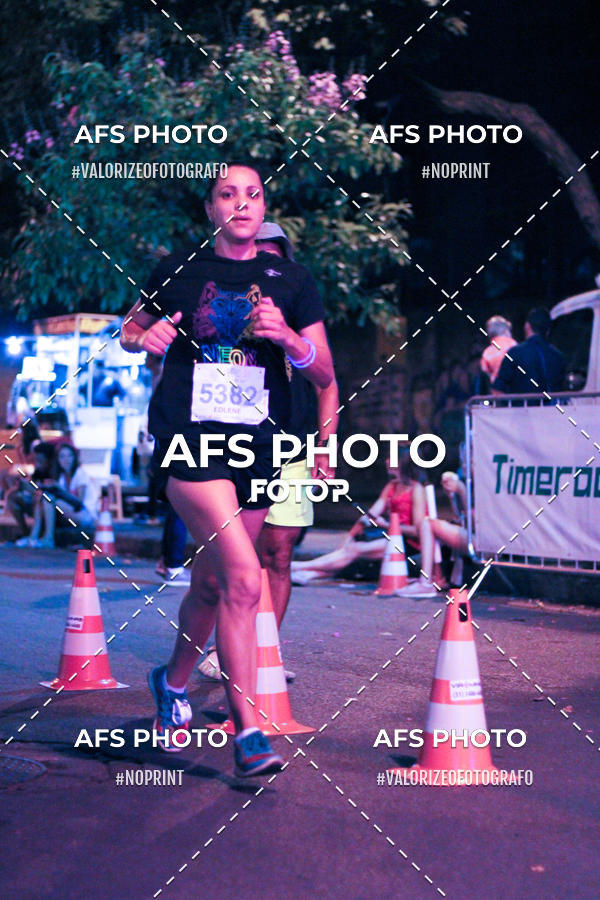 Compra tus fotos del eventoNeon Night Run 2019 - Belo Horizonte En Fotop