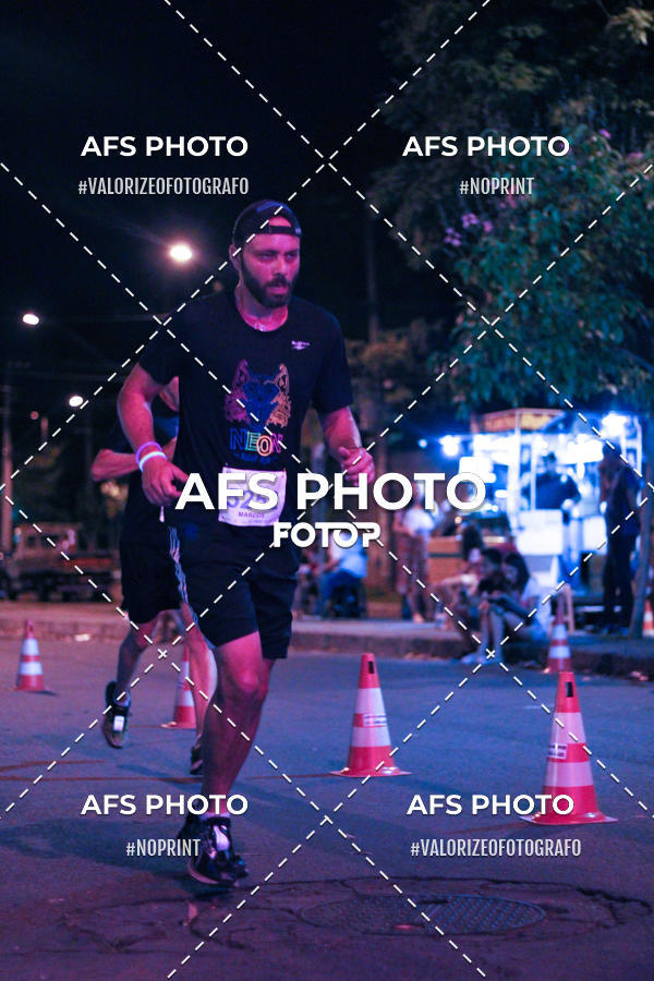 Compra tus fotos del eventoNeon Night Run 2019 - Belo Horizonte En Fotop