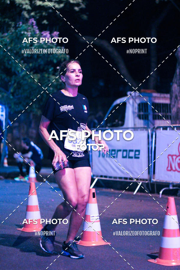 Compra tus fotos del eventoNeon Night Run 2019 - Belo Horizonte En Fotop