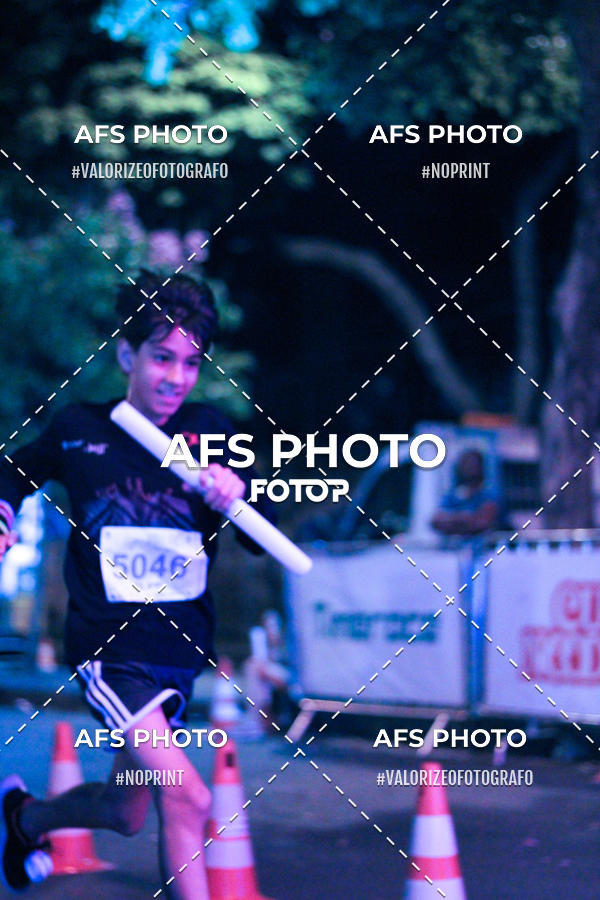 Achetez vos photos de l'vnementNeon Night Run 2019 - Belo Horizonte sur Fotop