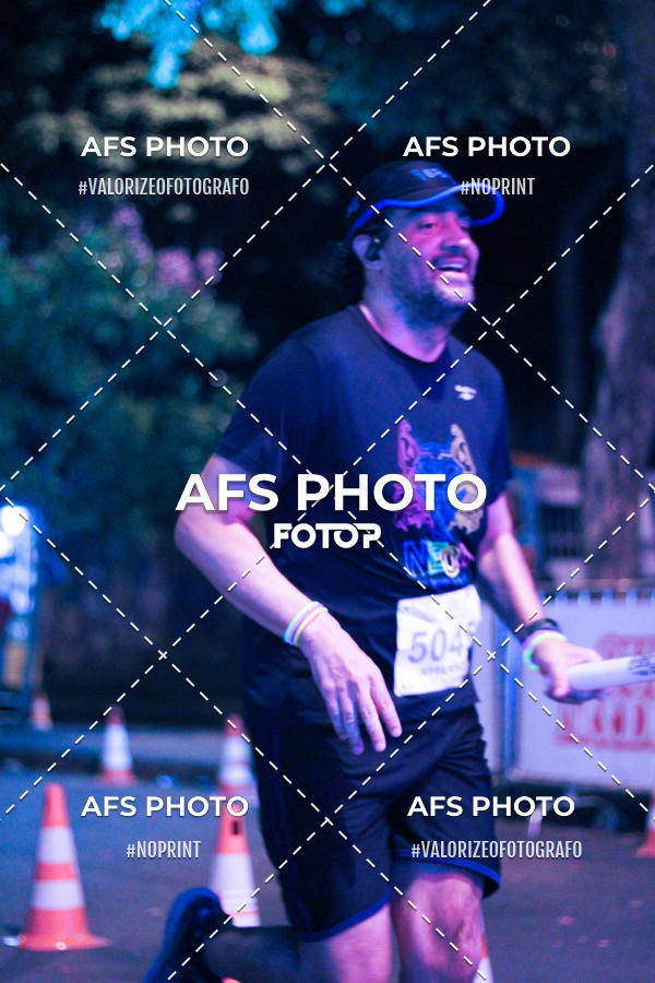 Achetez vos photos de l'vnementNeon Night Run 2019 - Belo Horizonte sur Fotop