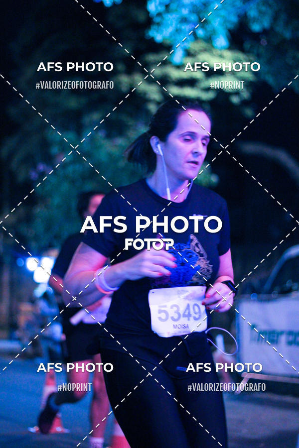 Achetez vos photos de l'vnementNeon Night Run 2019 - Belo Horizonte sur Fotop