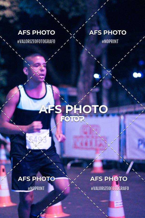 Compra tus fotos del eventoNeon Night Run 2019 - Belo Horizonte En Fotop