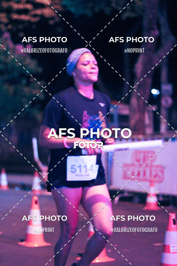 Compre as suas fotos do eventoNeon Night Run 2019 - Belo Horizonte no Fotop