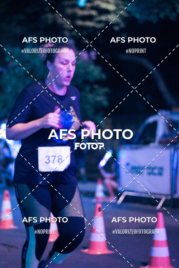 Compre suas fotos do eventoNeon Night Run 2019 - Belo Horizonte no Fotop