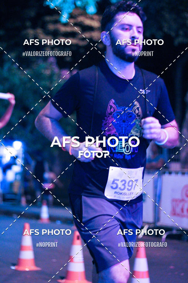 Acquista le foto dell'eventoNeon Night Run 2019 - Belo Horizonte in Fotop